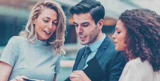4 Essential benefits of a professional email signature